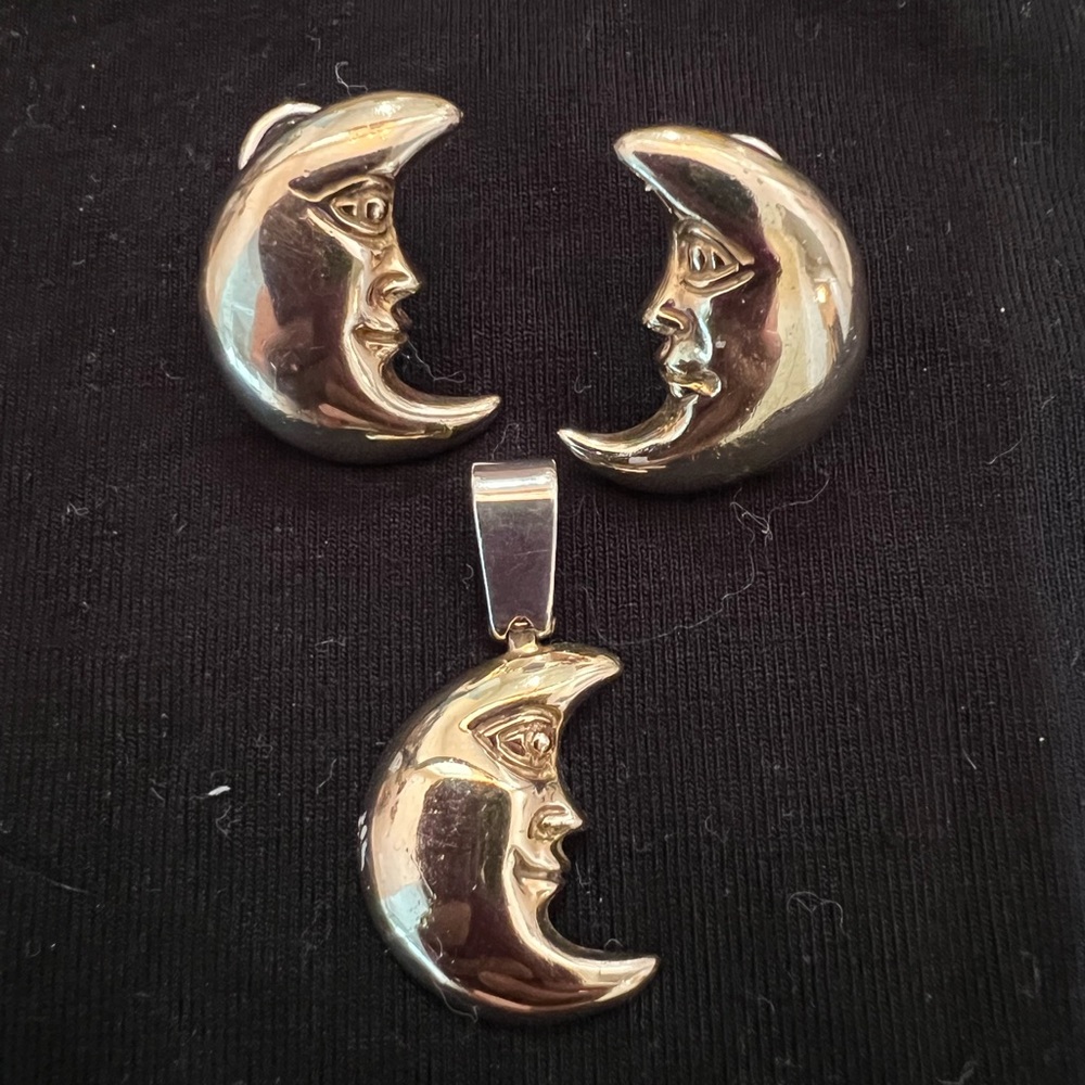 Beautiful timeless Sergio Bustamante moon + pendant set.